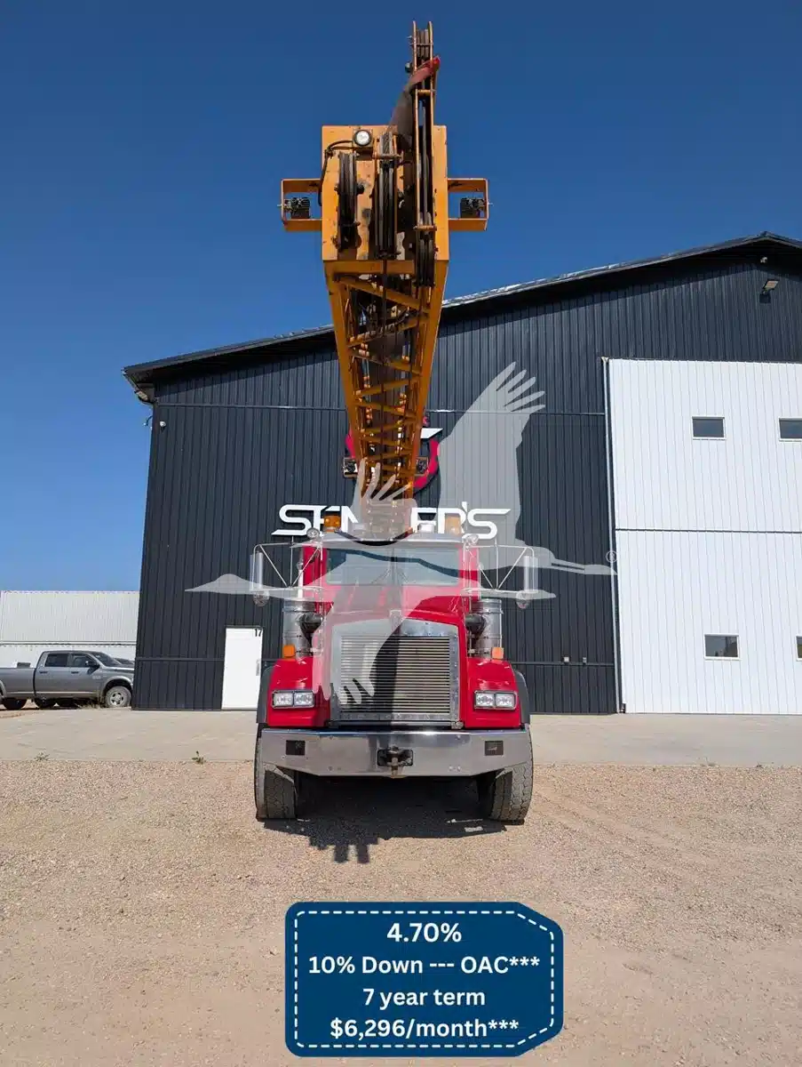 Gallery image 2 for 2013 Kenworth T800 Semi-Truck