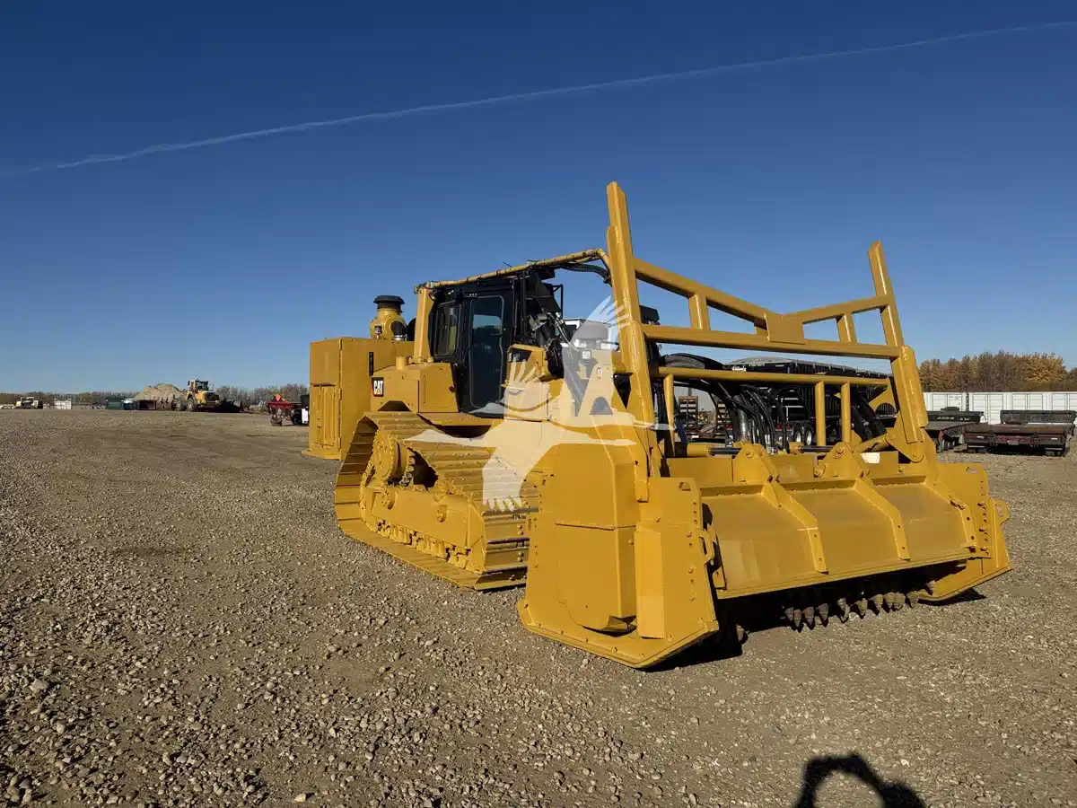 Gallery image 1 for Used 2012 Caterpillar D6T LGP Miscellaneous