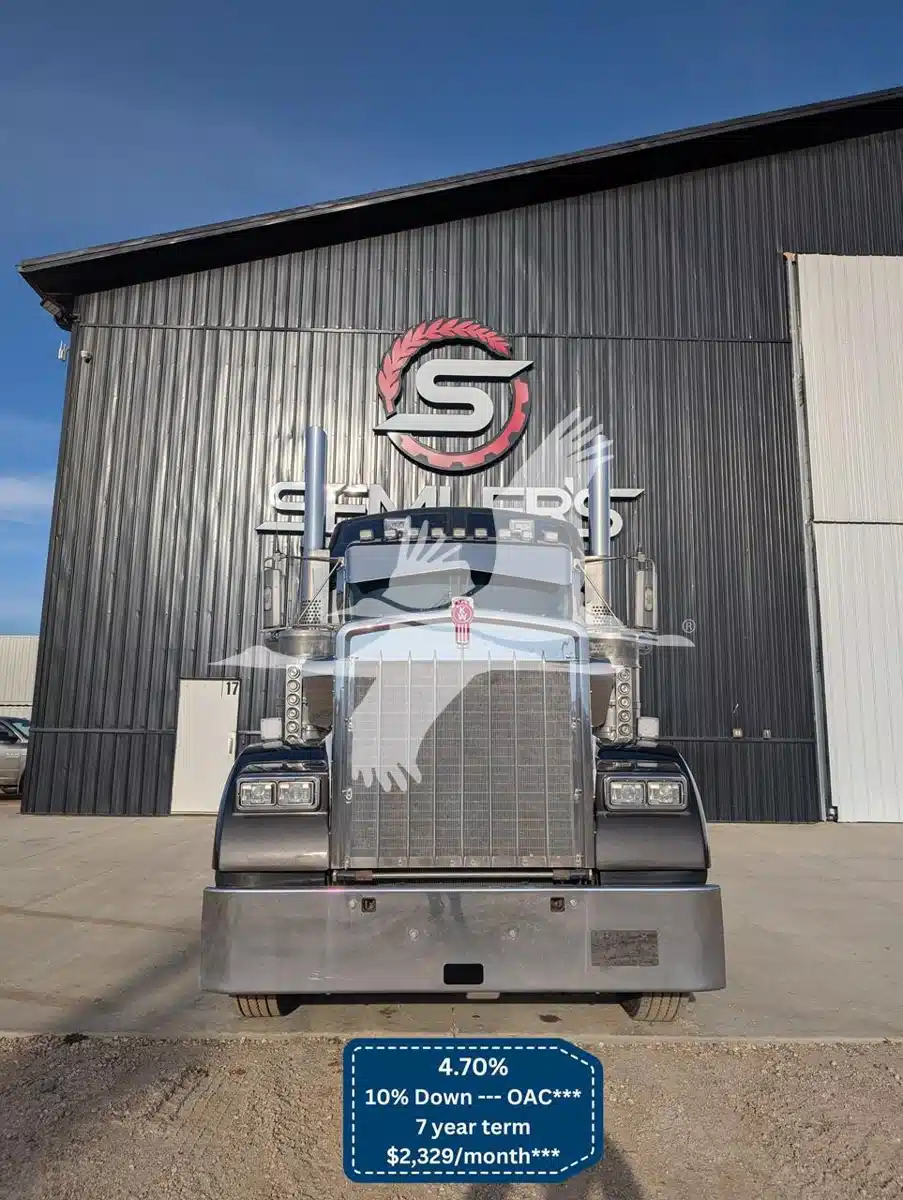 Gallery image 2 for Used 2019 Kenworth W900B Semi-Truck