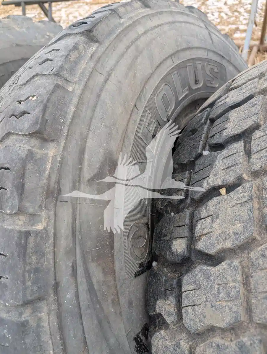 Gallery image 2 for 2010 AEOLUS 17.5R25 Tires