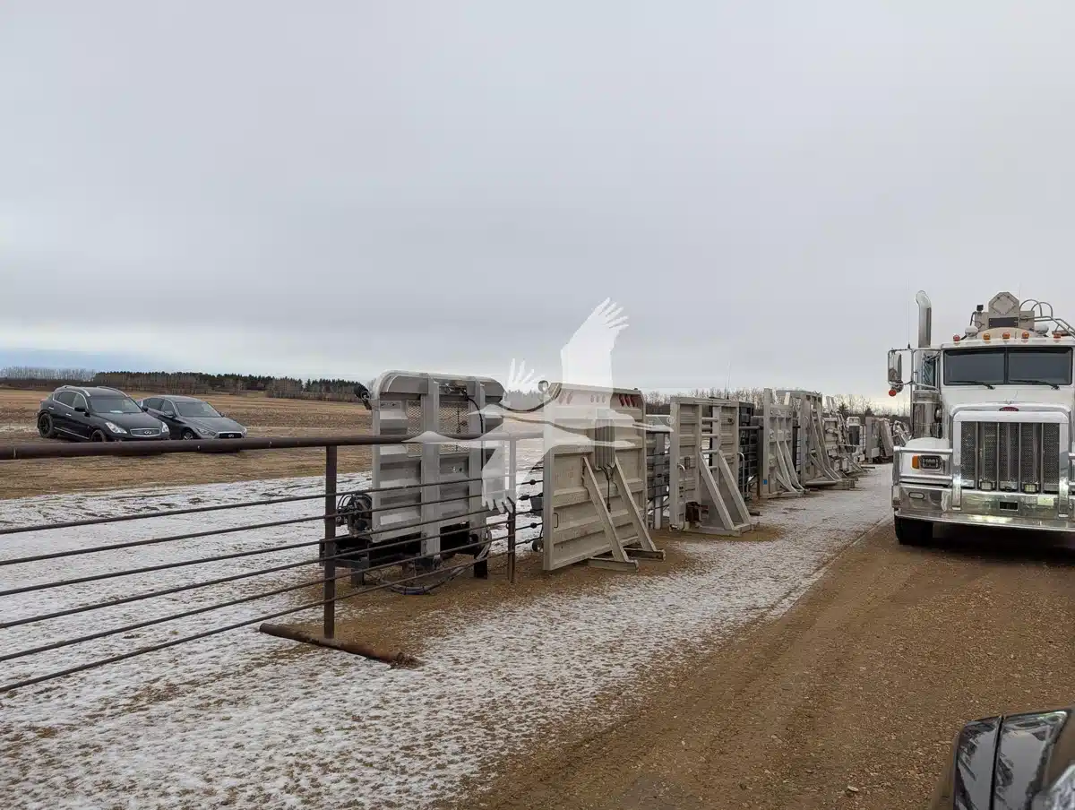 Gallery image 2 for Peerless HEADACHE RACK Truck Accessories