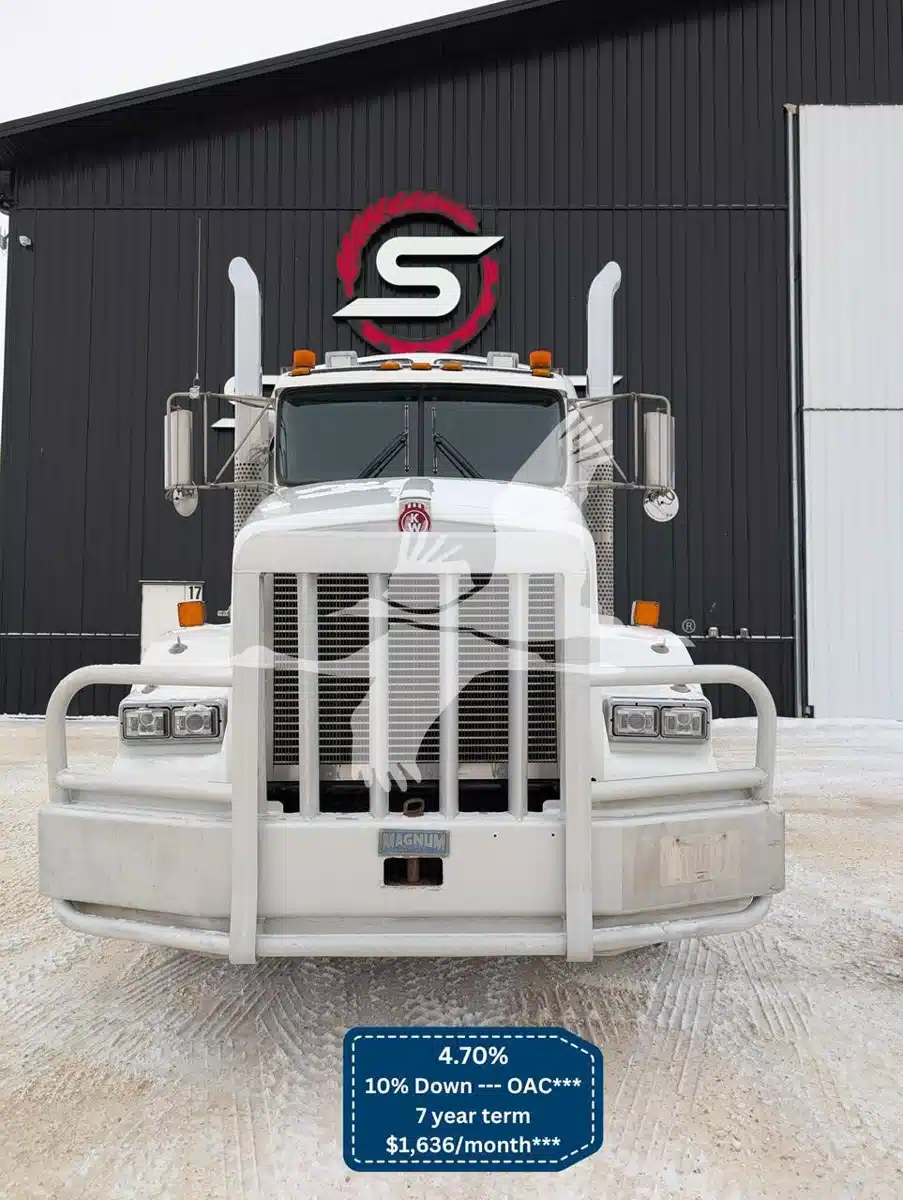 Gallery image 2 for 2015 Kenworth T800 Semi-Truck