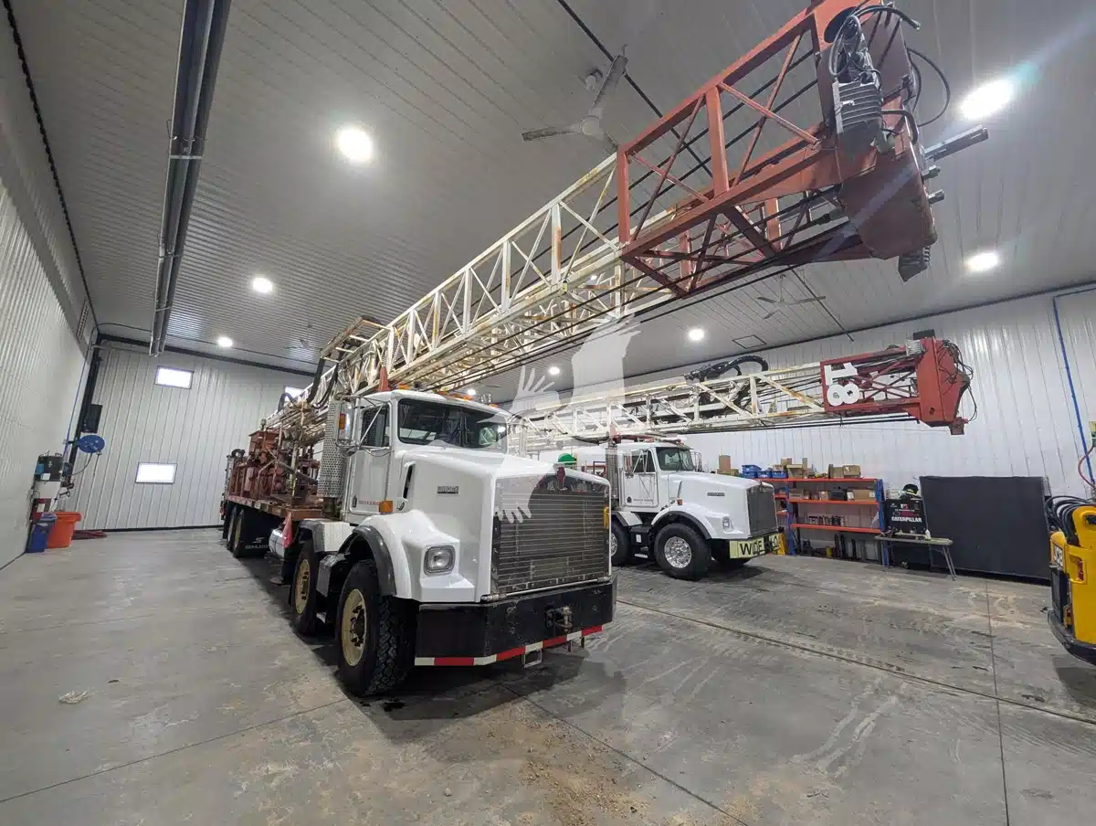 Gallery image 2 for 2001 Ingersoll-Rand TH60 Drill