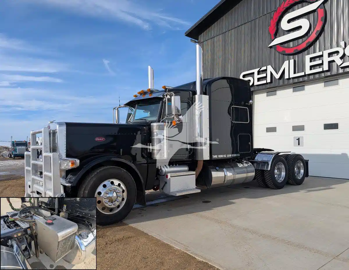 2022 Peterbilt 389 Truck