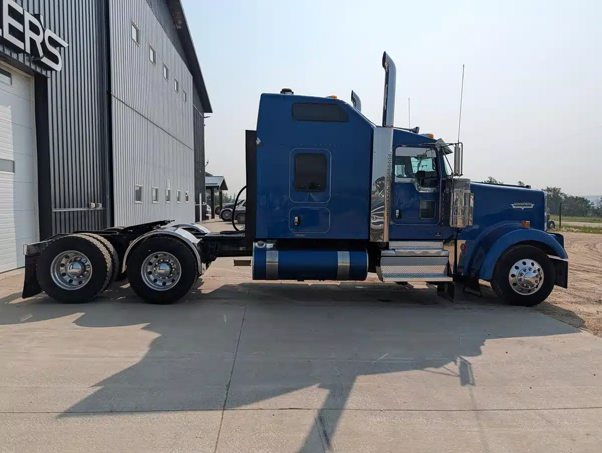 Photo de la Galerie 2 pour 2019 Kenworth W900L Camion dix roues
