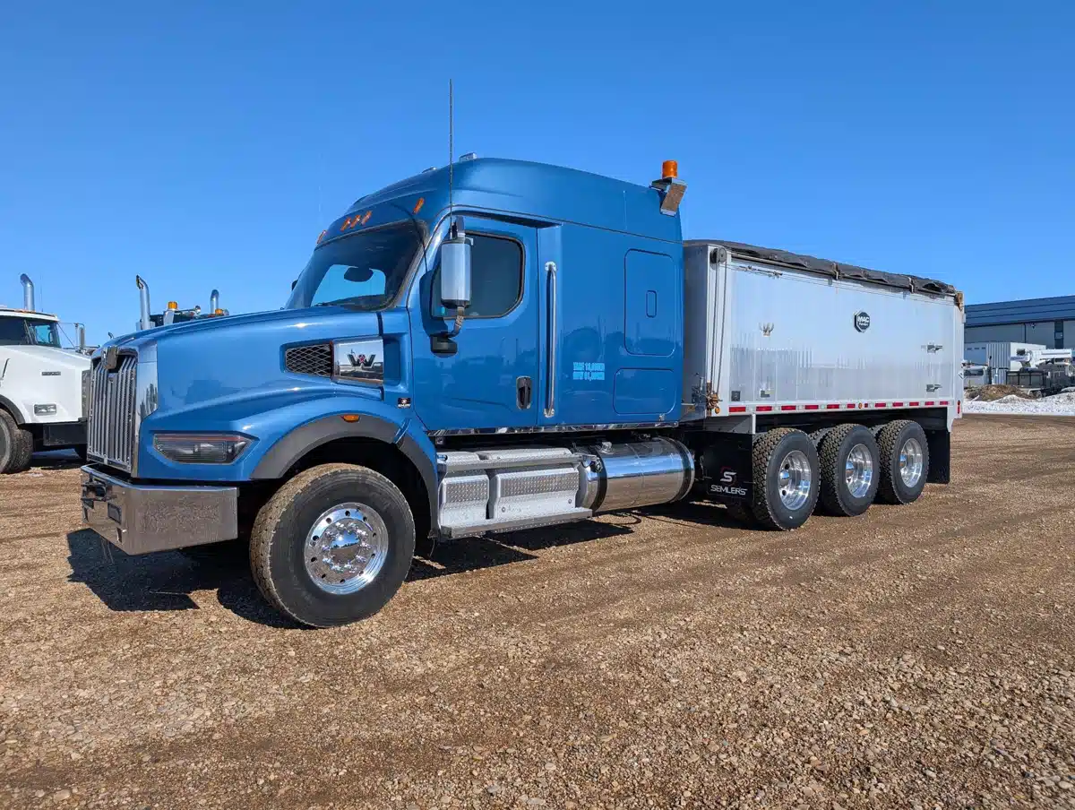 Gallery image 1 for 2023 Western Star 49X Semi-Truck