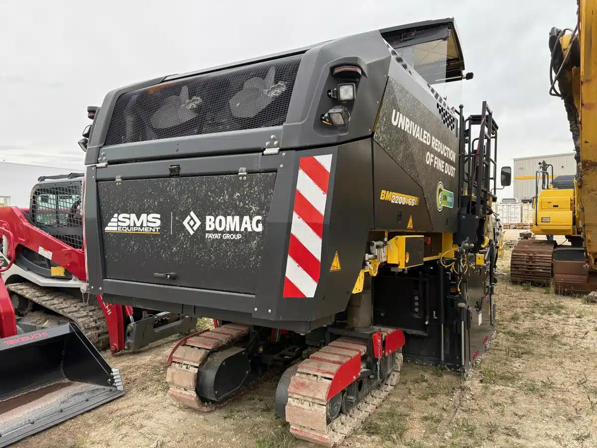 Photo de la Galerie 2 pour 2022 Bomag BM2200/65 Équipement d'asphalte