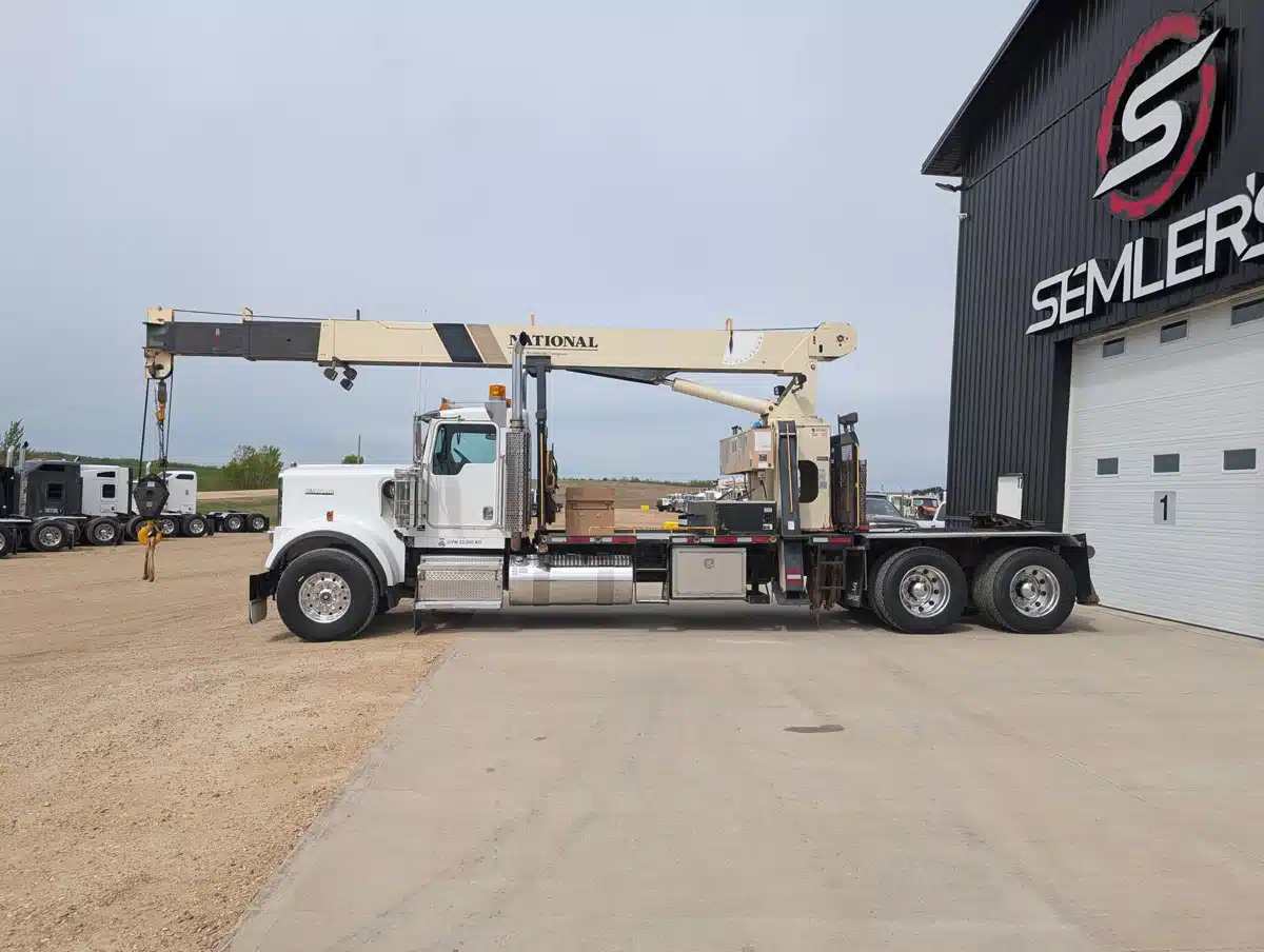 Gallery image 2 for 2003 NATIONAL 600D Crane