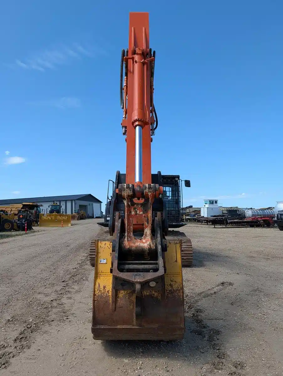 Gallery image 2 for 2022 Hitachi ZX350lC-6 Excavator