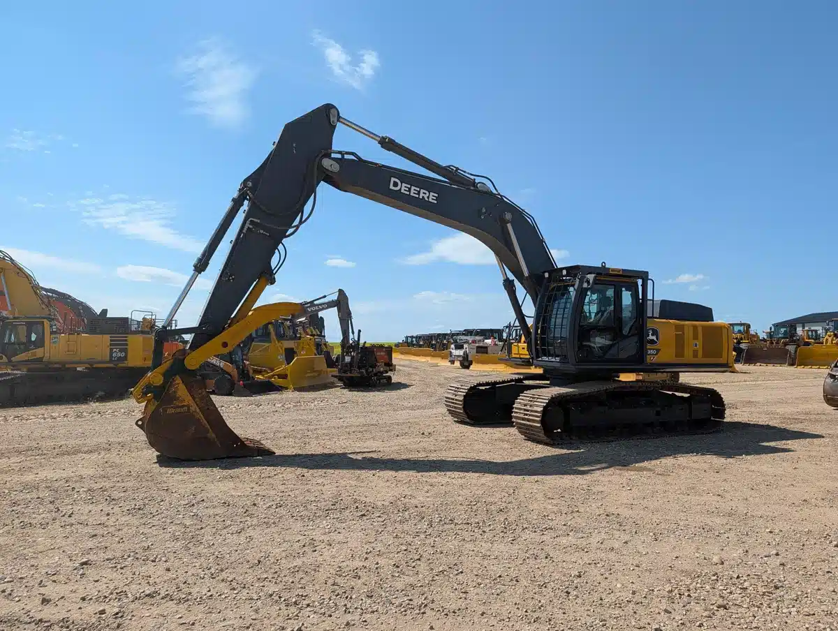 Photo de la Galerie 2 pour 2022 DEERE 350 P-TIER Excavatrice