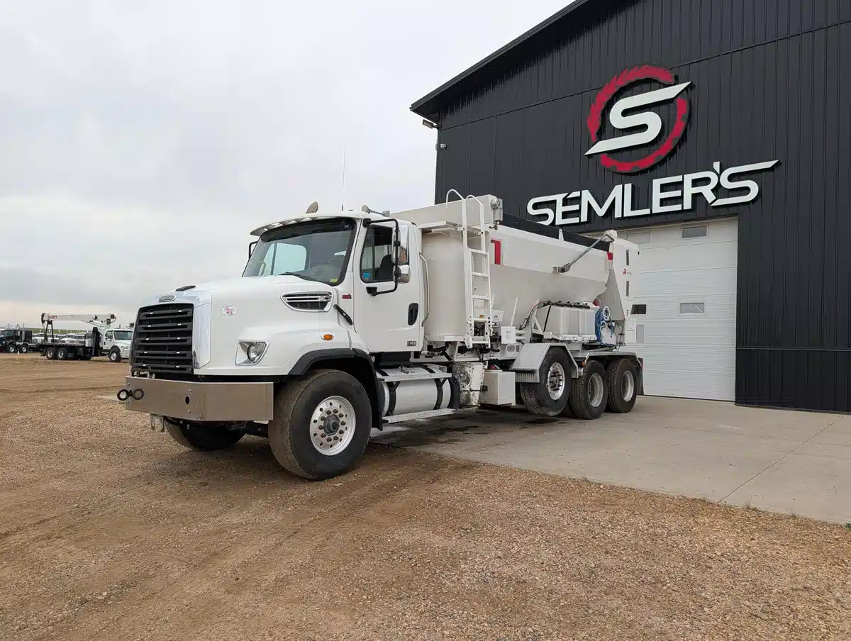 Gallery image 2 for 2024 Freightliner 114 Truck - Grain