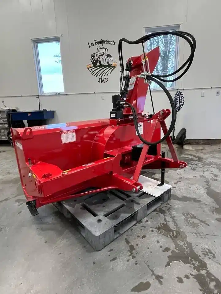 Gallery image 2 for New 2024 Normand E78-250PLUS Snow Blower