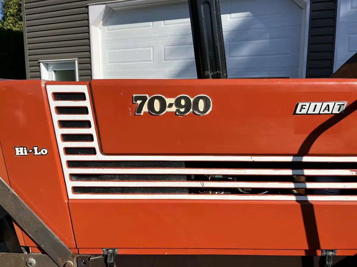 Gallery image 2 for Used 1993 Fiat 70-90 Tractor