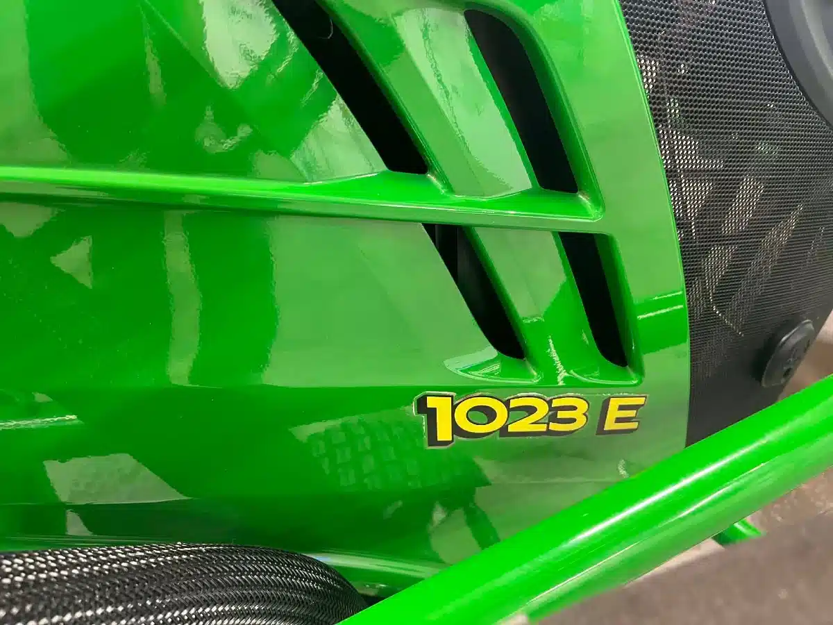 Gallery image 2 for Used 2020 John Deere 1023E Tractor