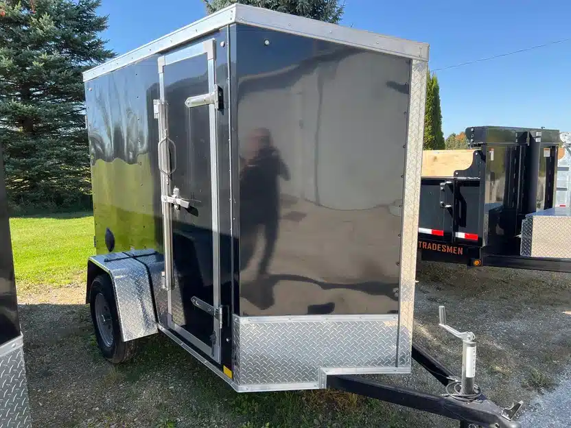 Gallery image 2 for New Discovery Trailers 5x8 V Nosed Enclosed Trailer
