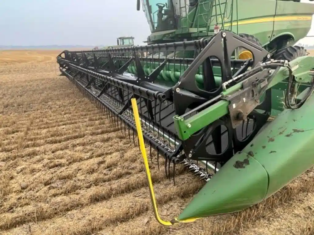 Gallery image 1 for Used 2012 John Deere 640D Harvester