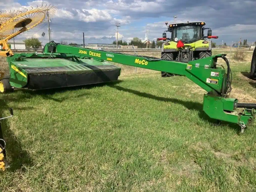 Gallery image 2 for Used 2019 John Deere 946 Mower - Zero Turn