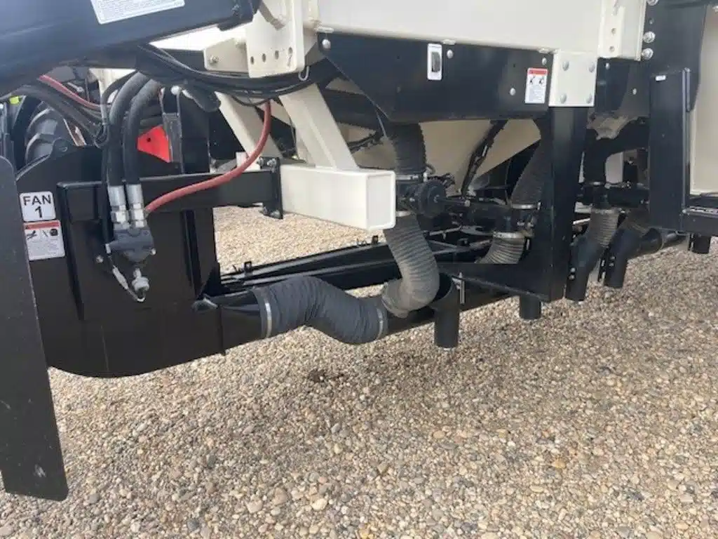Gallery image 2 for Used 2018 Bourgault 7550 Seeder