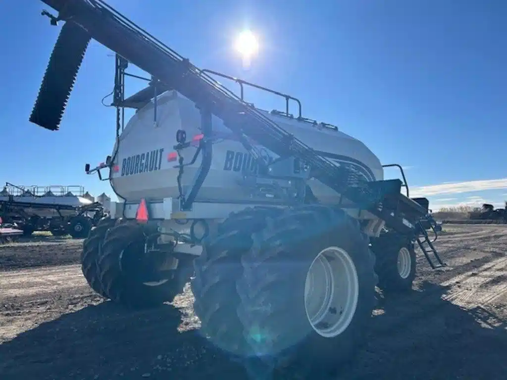 Gallery image 2 for Used 2018 Bourgault 6450 Seeder