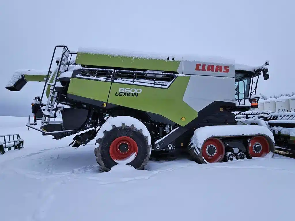 Gallery image 1 for Used 2021 CLAAS LEXION 8600TT Combine