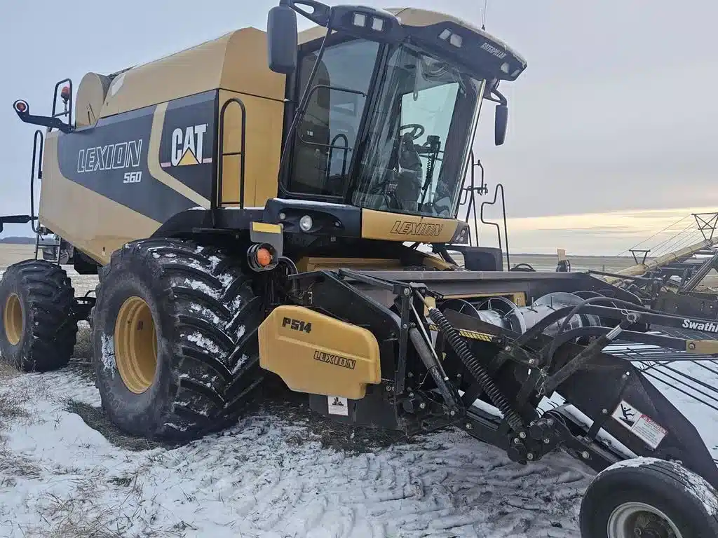 Gallery image 2 for Used 2005 CLAAS LEXION 560 Combine