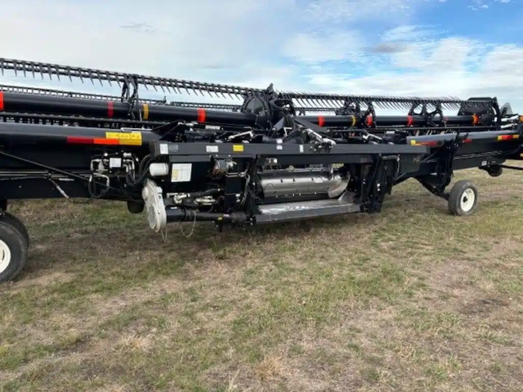 Gallery image 2 for Used 2018 MacDon FD140 Header - Flex Draper