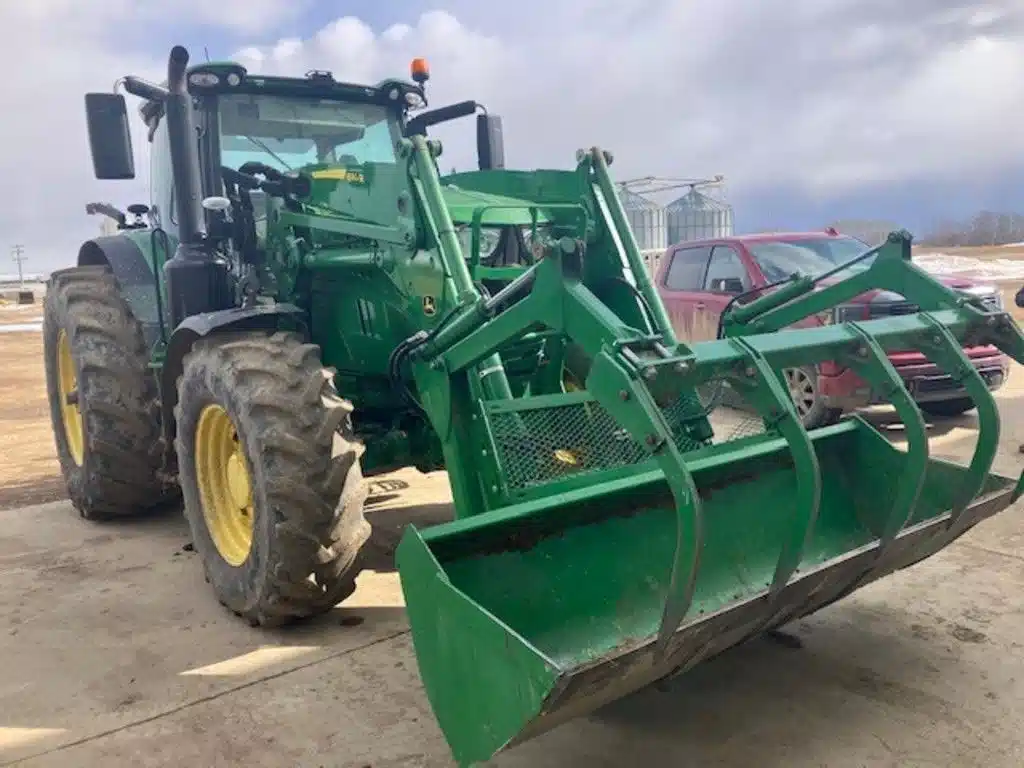 Gallery image 2 for Used 2020 John Deere 6195R Tractor