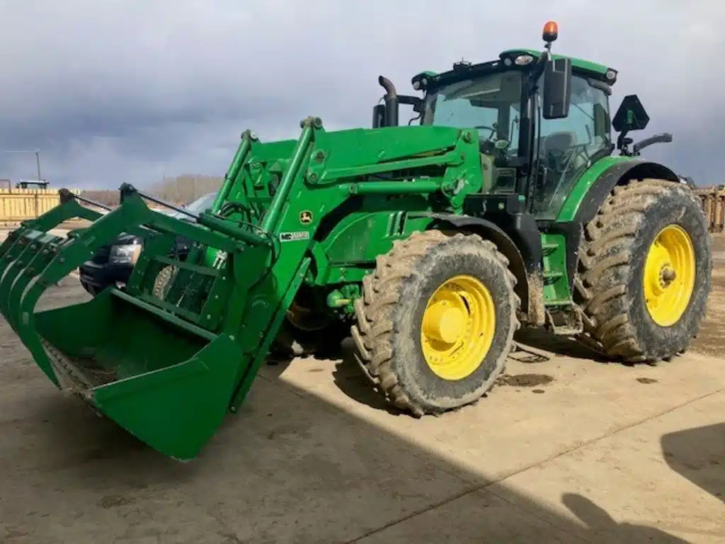 Gallery image 1 for Used 2020 John Deere 6195R Tractor