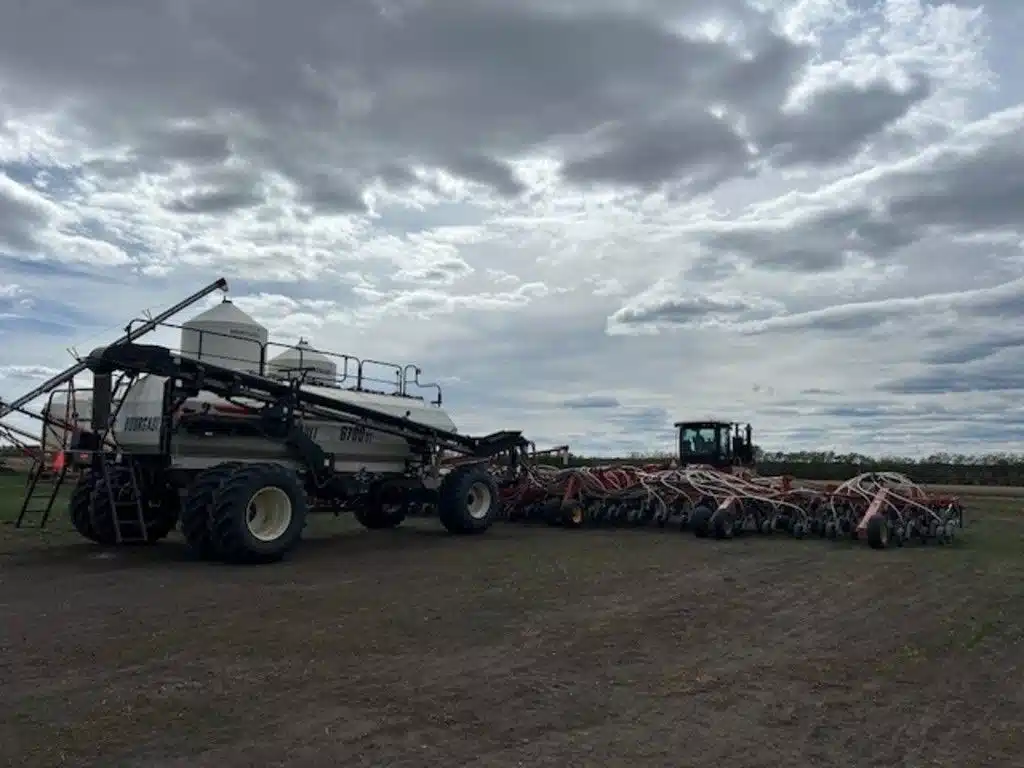 Gallery image 1 for Used 2012 Bourgault 3320-76 Seeder