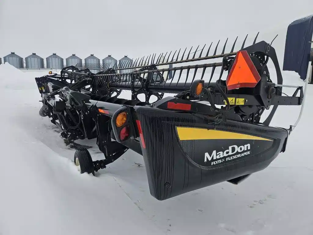 Gallery image 1 for 2013 MacDon FD75 Header - Flex Draper