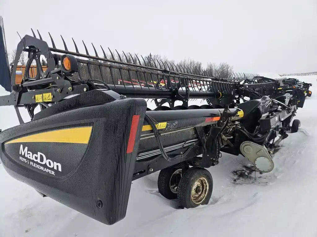 Gallery image 1 for 2017 MacDon FD75 Header - Flex Draper