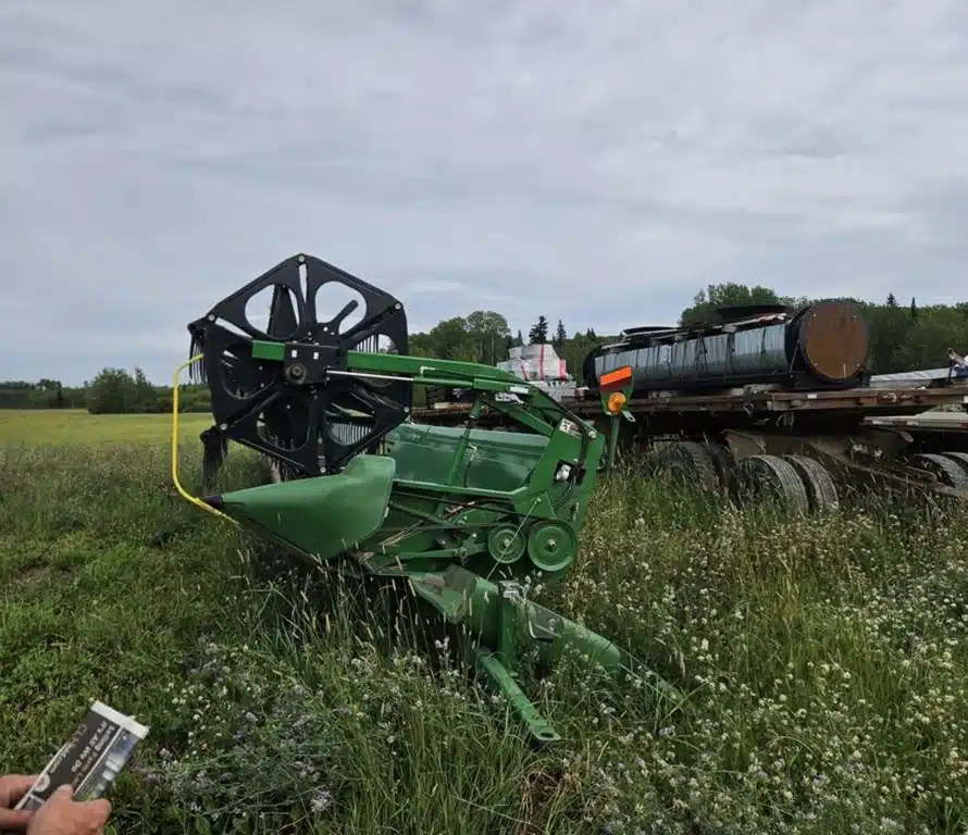 Gallery image 1 for 2009 John Deere 936D Header - Draper