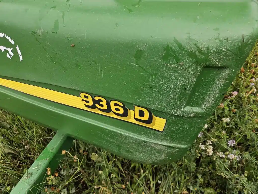 Gallery image 2 for 2009 John Deere 936D Header - Draper