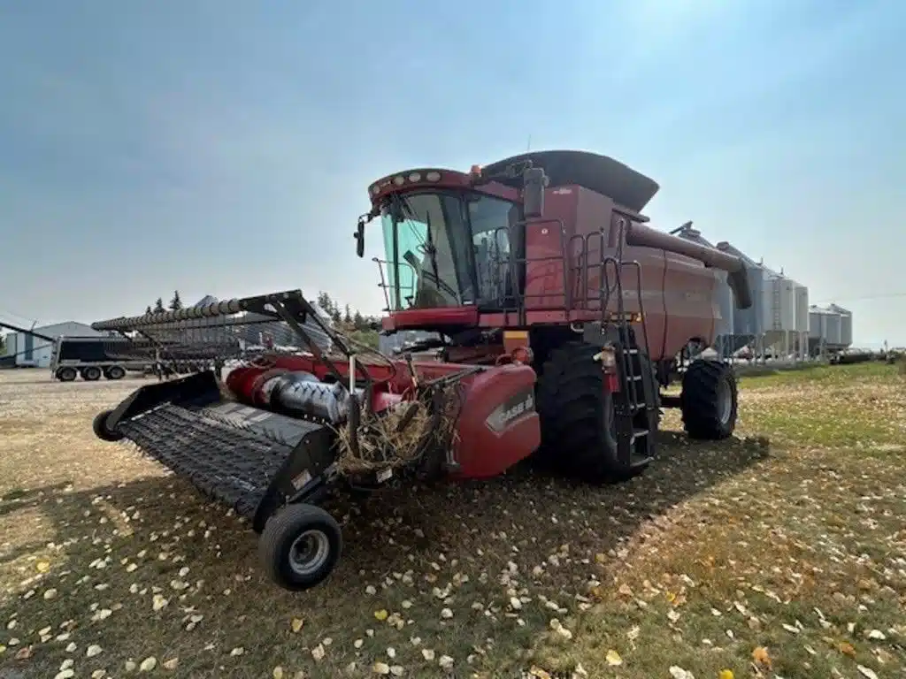 Used 2008 Case IH 8010 Harvester