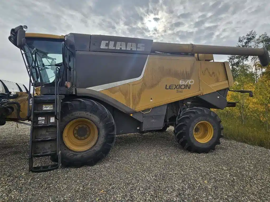 Photo de la Galerie 2 pour 2013 CLAAS LEXION 670 Batteuse