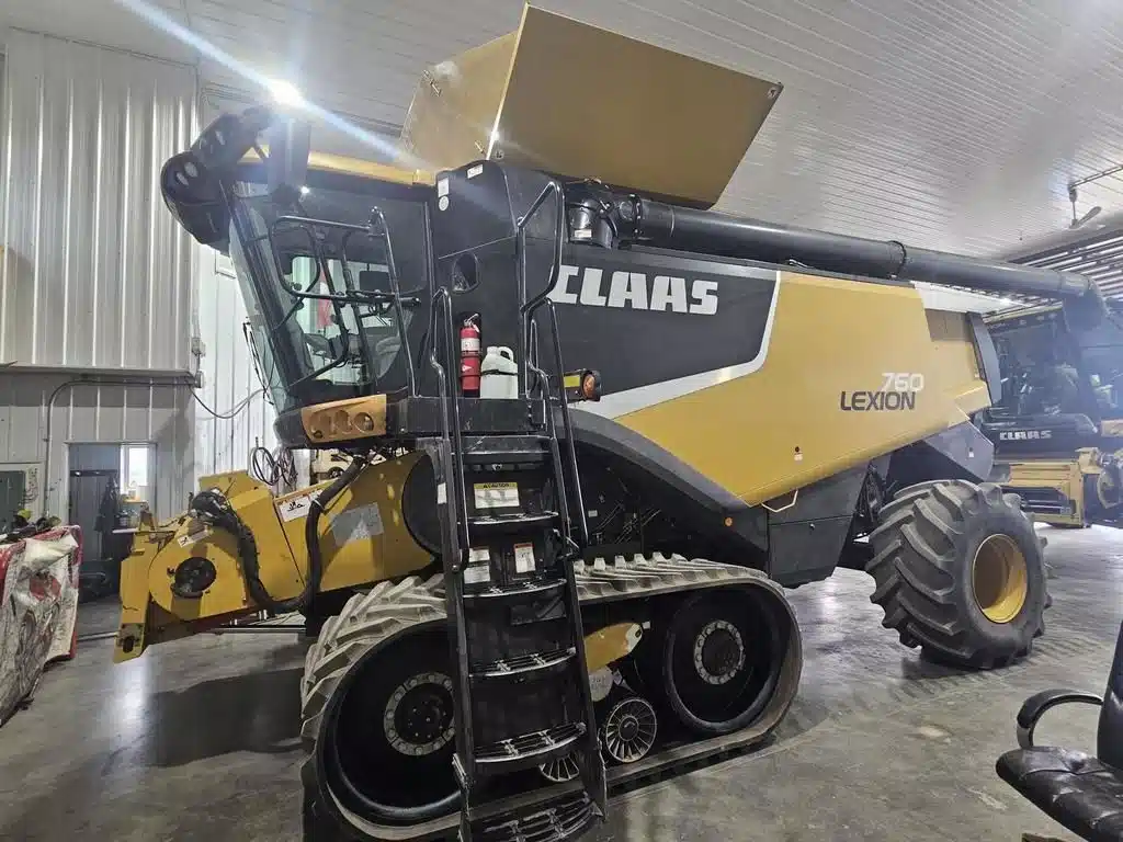 Gallery image 2 for 2011 CLAAS LEXION 760TT Combine