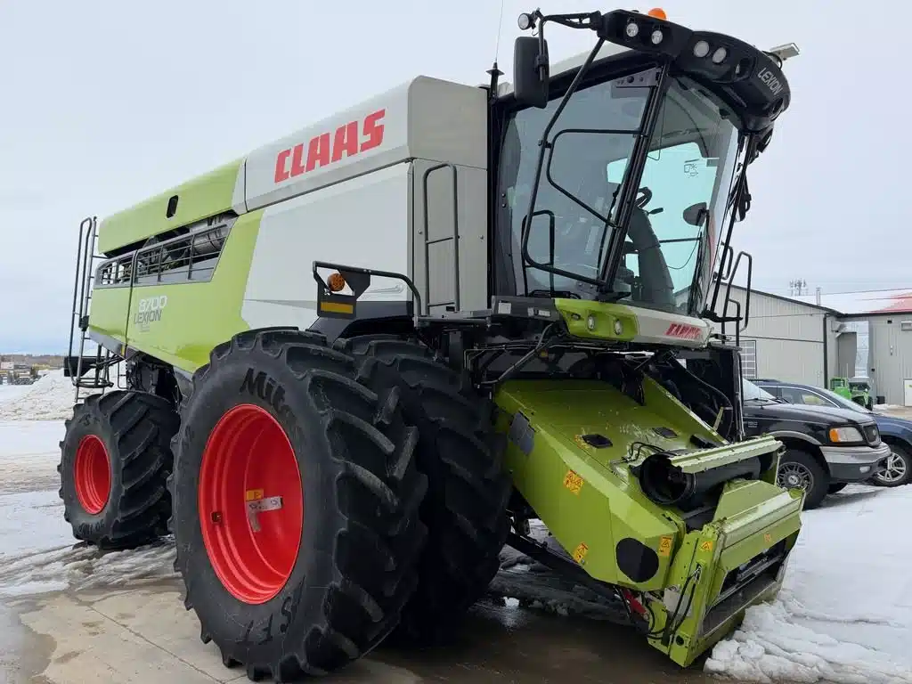 Photo de la Galerie 1 pour 2022 CLAAS LEXION 8700 Batteuse