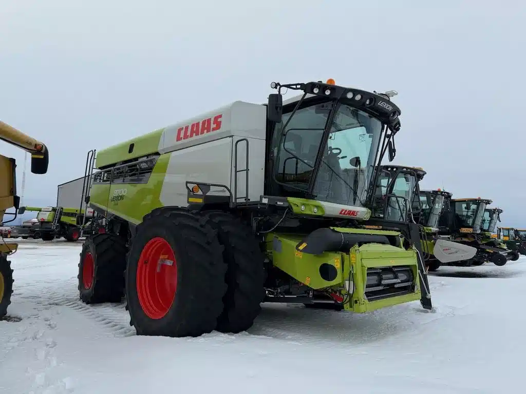 Photo de la Galerie 1 pour 2022 CLAAS LEXION 8700 Batteuse