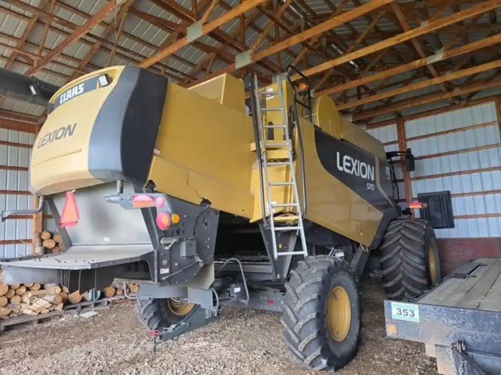 Gallery image 2 for 2010 CLAAS LEXION 570R Combine