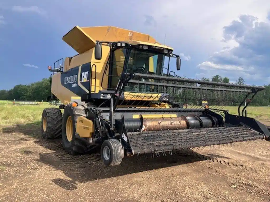 Gallery image 2 for 2005 CLAAS LEXION 580R Combine