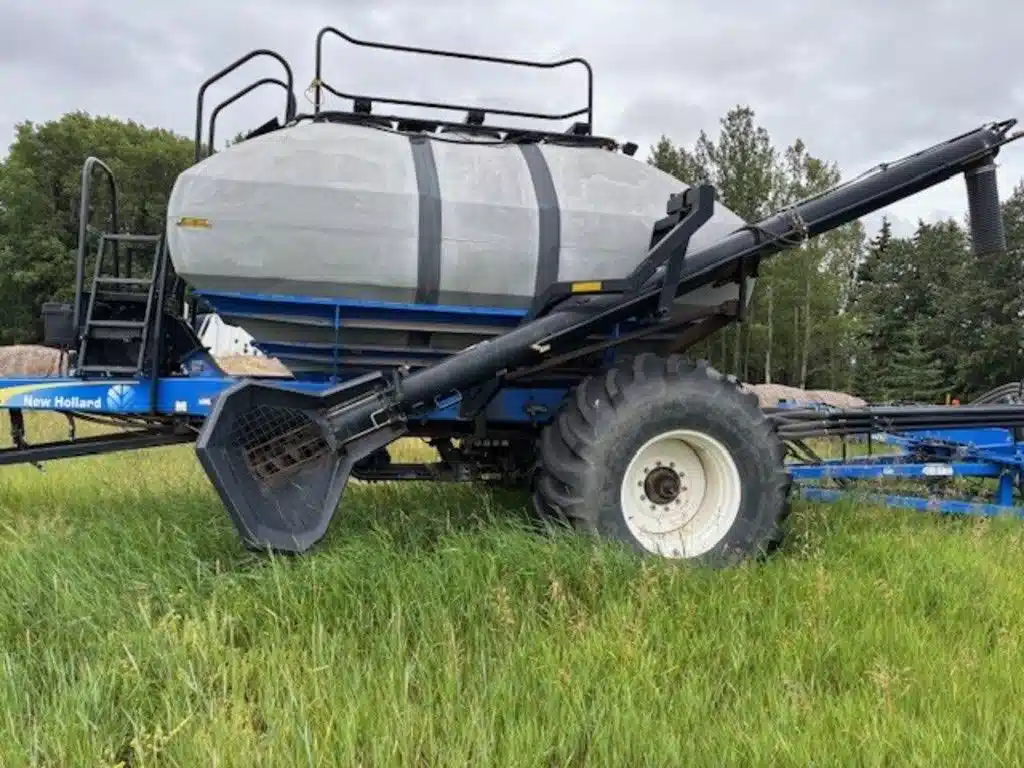 Gallery image 2 for 2012 New Holland P2070 Air Drill