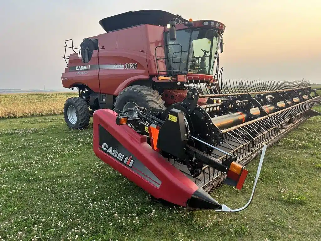 Gallery image 1 for 2010 Case IH 8120 Combine