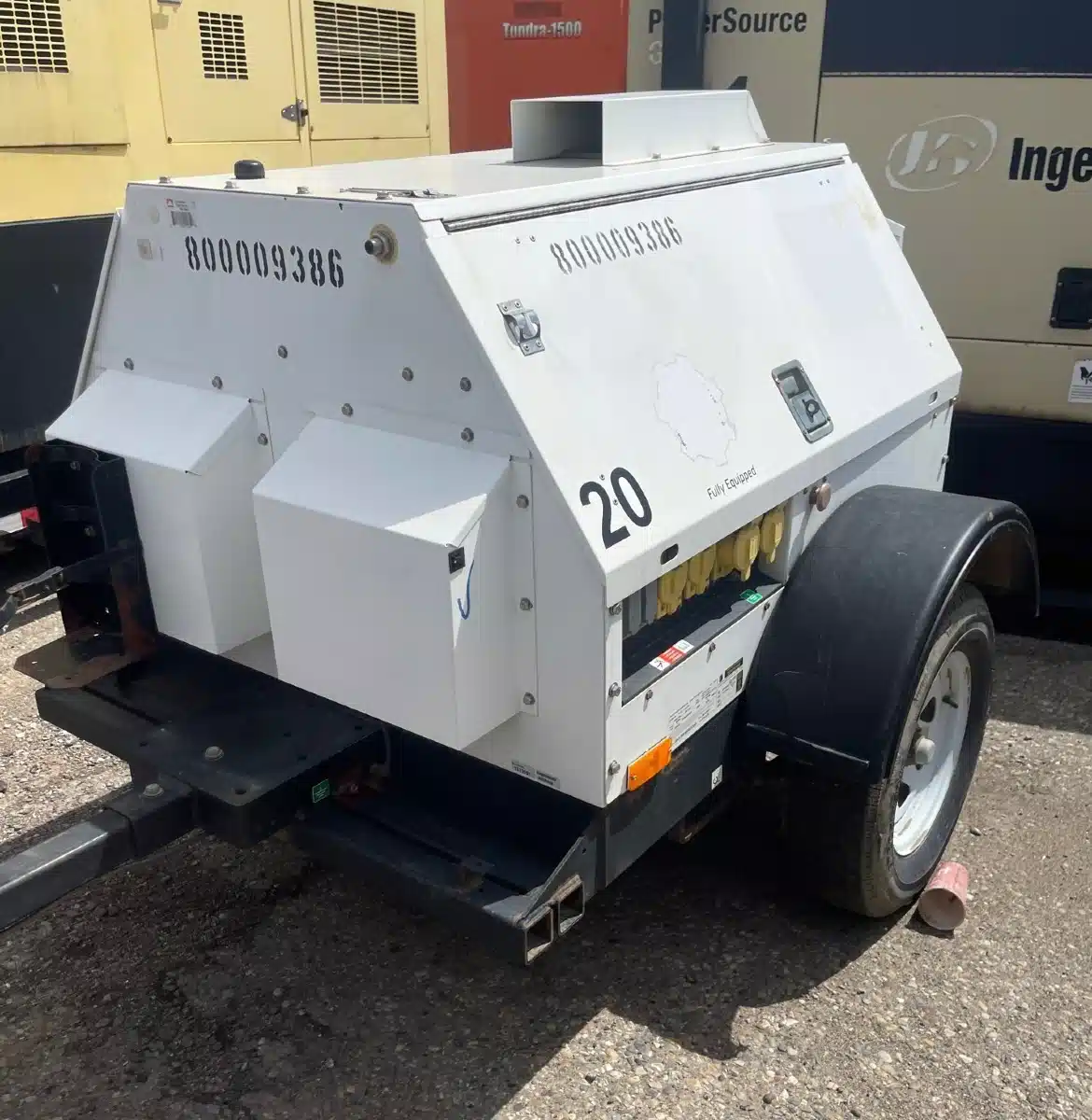 Gallery image 1 for Used John Deere Magnum 20KW Diesel Generator