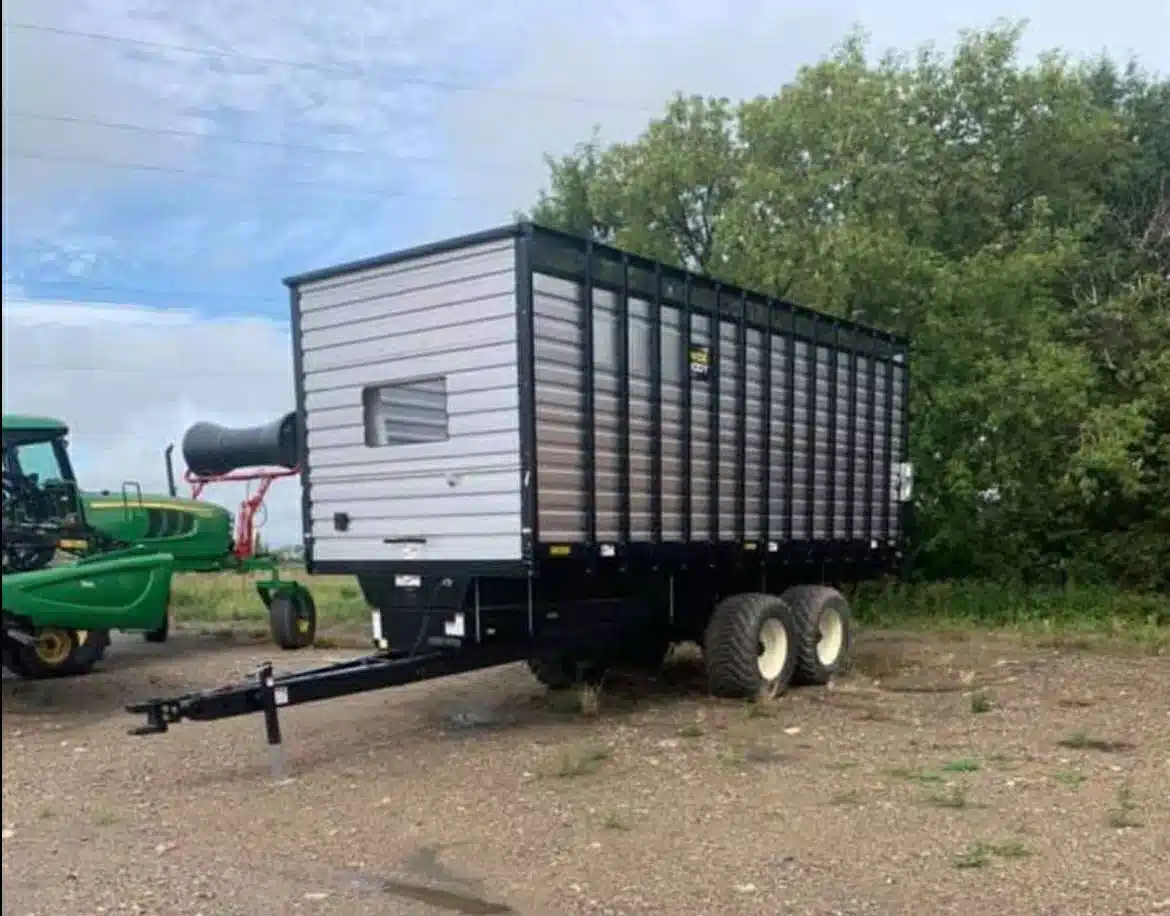 Gallery image 1 for Used 2018 H&S CH4124