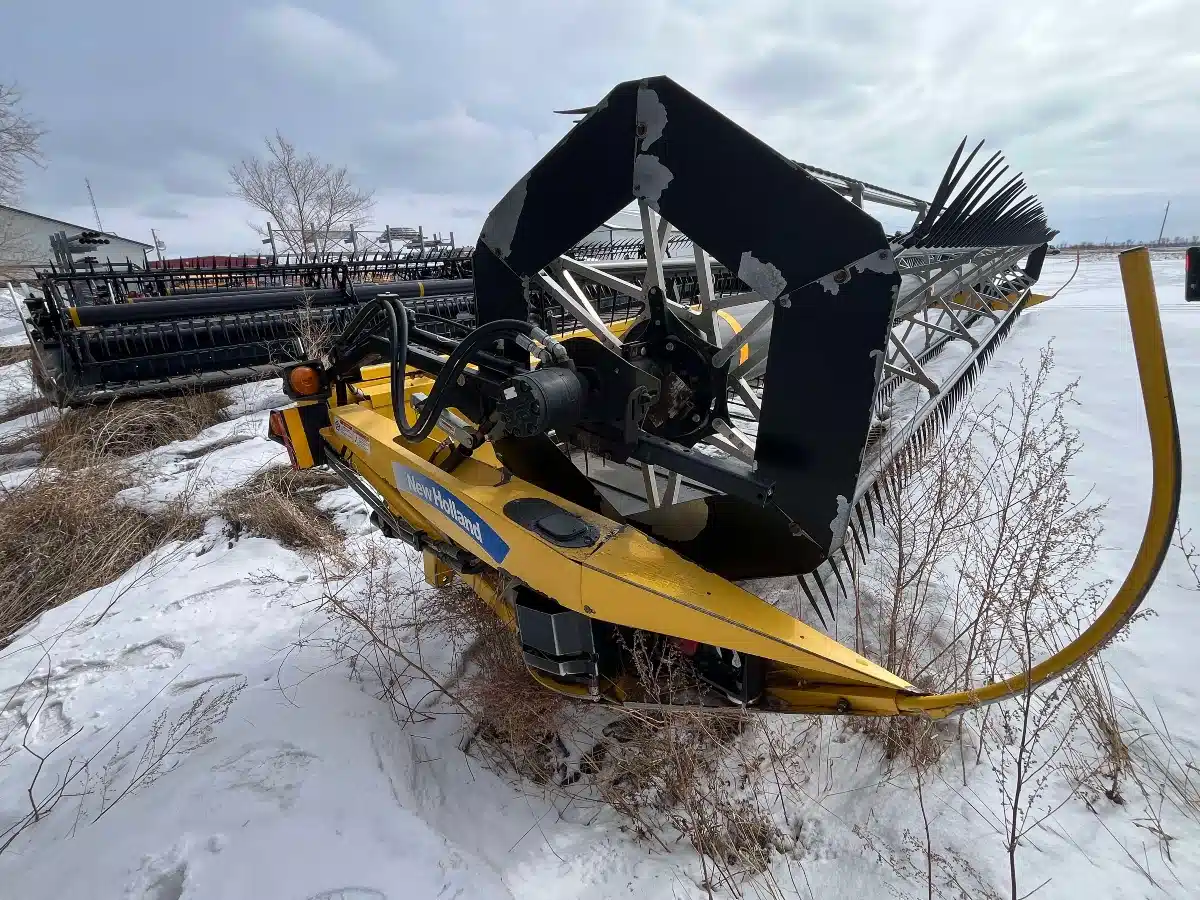 Gallery image 1 for Used 2011 New Holland 94C Header - Draper