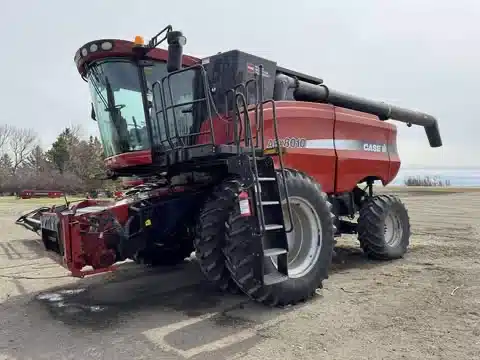 Gallery image 1 for Used 2006 Case IH 8010 Combine