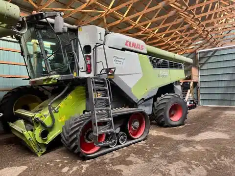 Gallery image 1 for Used 2023 CLAAS LEXION 8700TT Combine