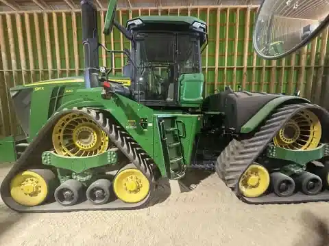 Gallery image 2 for Used 2022 John Deere 9RX 640 Tractor