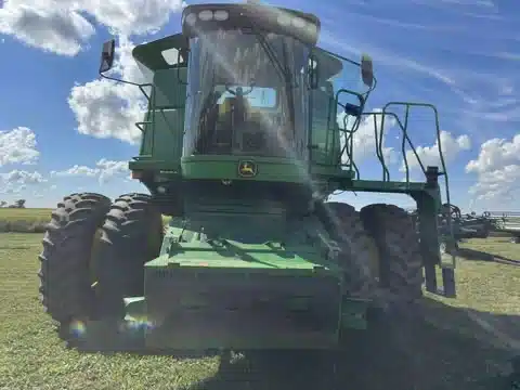 Gallery image 2 for Used 2008 John Deere 9770 STS Combine