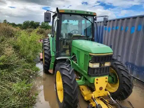 Gallery image 1 for Used 1996 John Deere 6400 Tractor